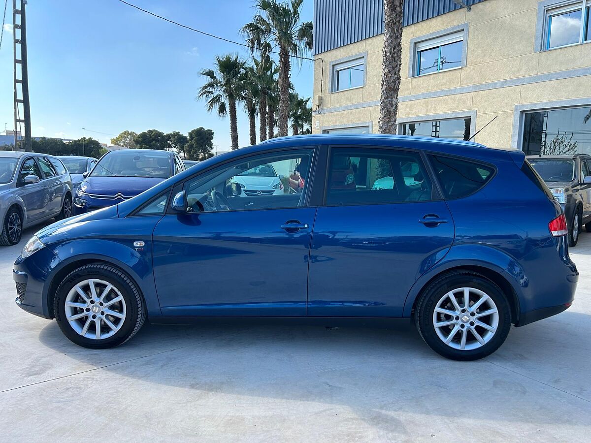 SEAT ALTEA XL STYLANCE 2.0 TDI AUTO SPANISH LHD IN SPAIN 103000 MILES SUPER 2013